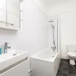公寓 Flat-2bed-free Parking-by Fabaccommodation