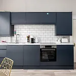 Apartment Flat-2bed-free Parking-by Fabaccommodation *