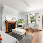 Flat-2bed-free Parking-by Fabaccommodation Bristol