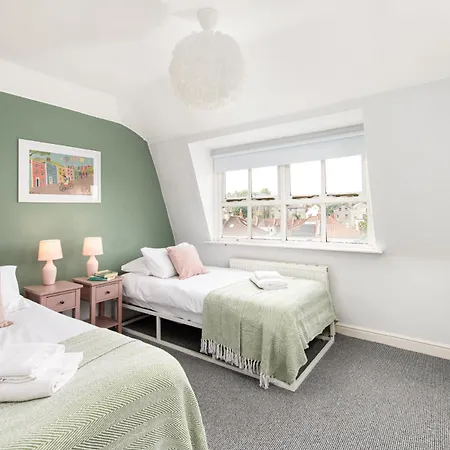 Apartmán Flat-2bed-free Parking-by Fabaccommodation