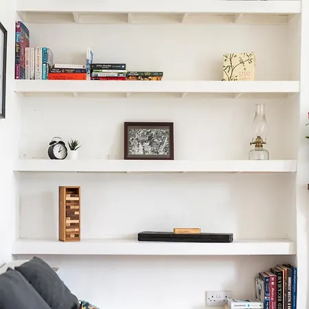 Flat-2bed-free Parking-by Fabaccommodation