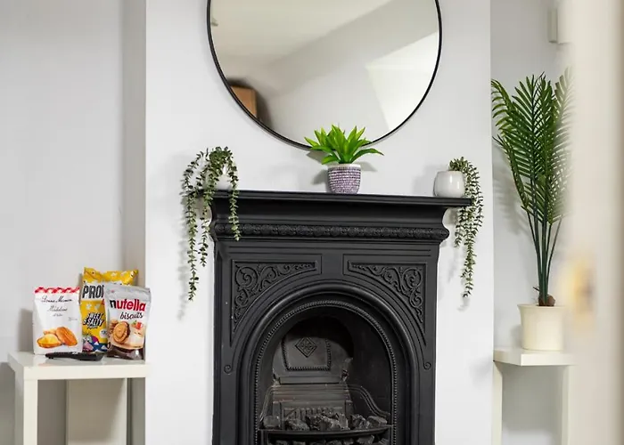 Flat-2bed-free Parking-by Fabaccommodation Appartement *