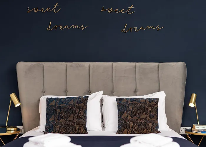 Flat-2bed-free Parking-by Fabaccommodation