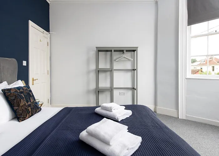 Flat-2bed-free Parking-by Fabaccommodation Μπρίστολ