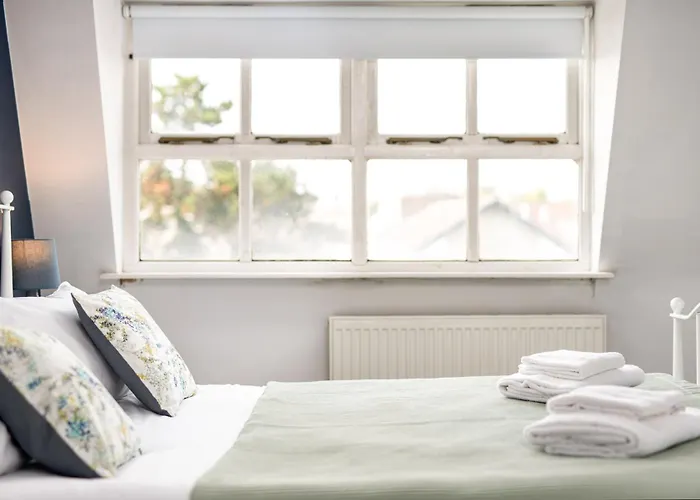 Flat-2bed-free Parking-by Fabaccommodation Bristol